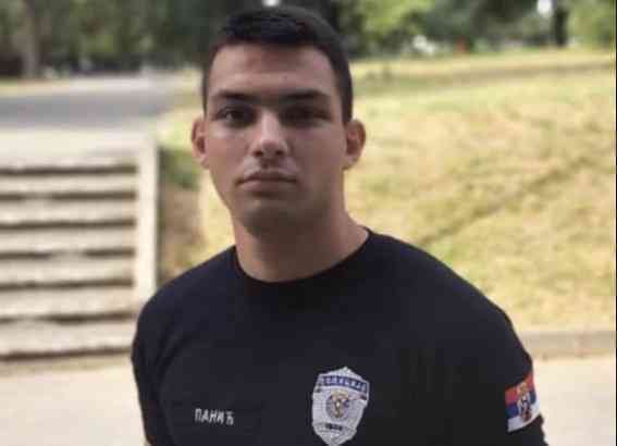 OVO JE UBIJENI POLICAJAC (21) IZ MLADENOVCA: Stradala i njegova sestra! (FOTO)